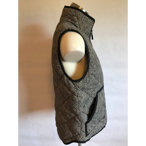 J. Crew Black and Tan Chevron Print Zip-Up Quilted Puffer Vest, Size Small - Picture 2 of 8